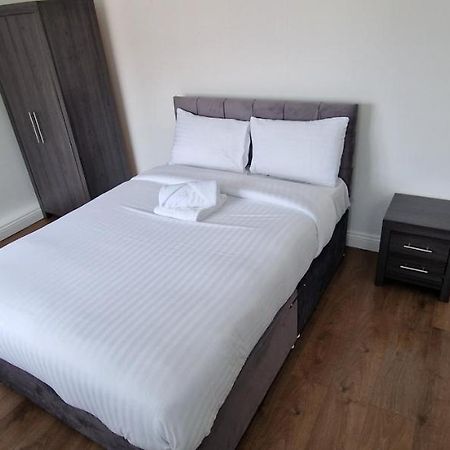 Apartment In Wakefield City Centre Екстер'єр фото