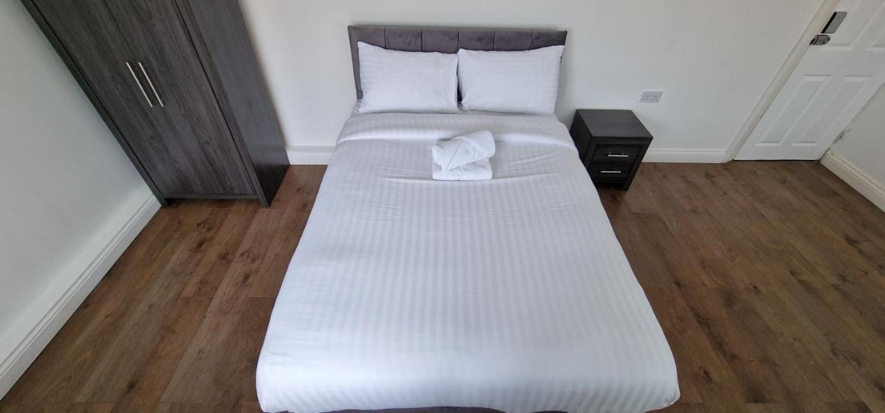 Apartment In Wakefield City Centre Екстер'єр фото