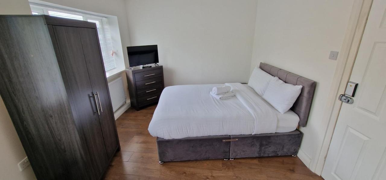 Apartment In Wakefield City Centre Екстер'єр фото