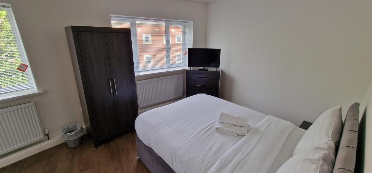 Apartment In Wakefield City Centre Екстер'єр фото