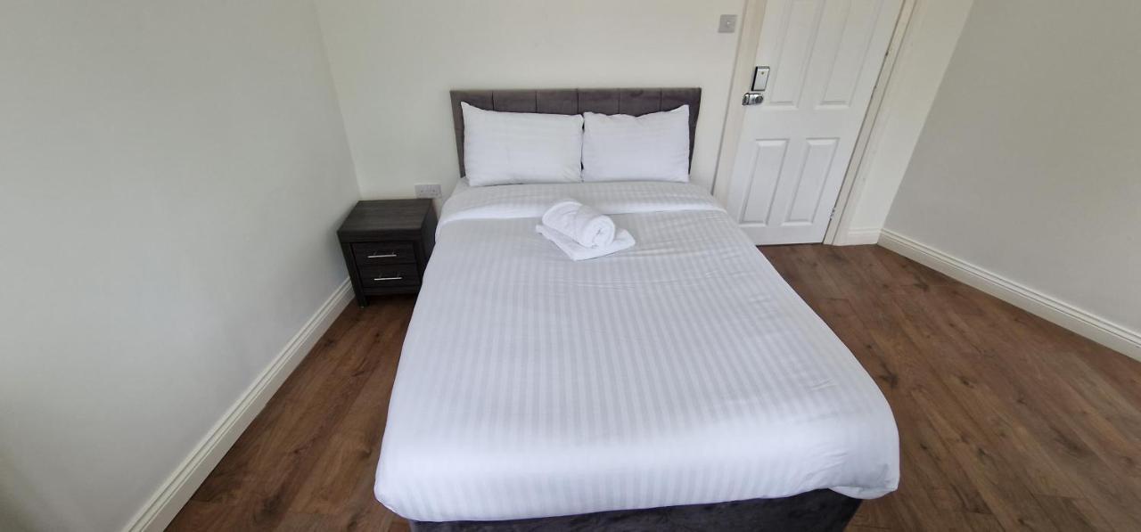 Apartment In Wakefield City Centre Екстер'єр фото