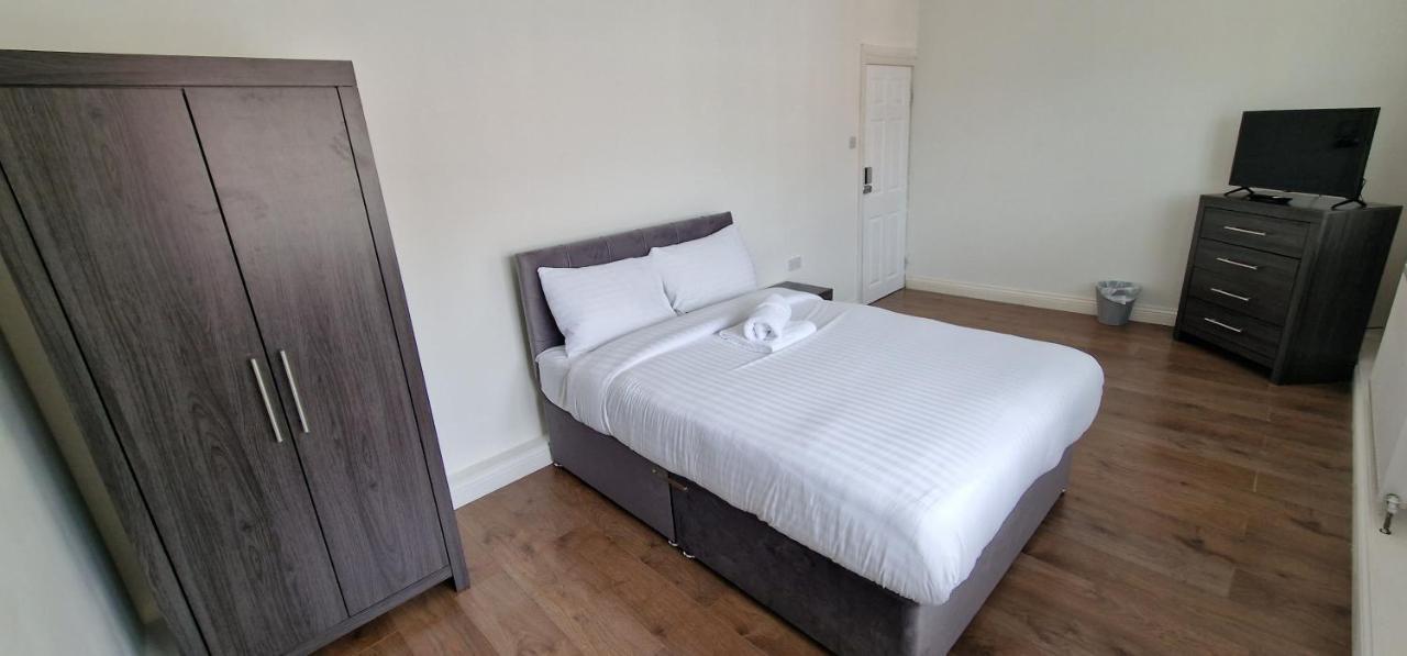 Apartment In Wakefield City Centre Екстер'єр фото